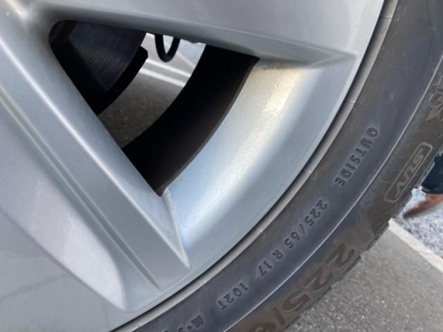 TOYOTA HARRIER 4WD 2015