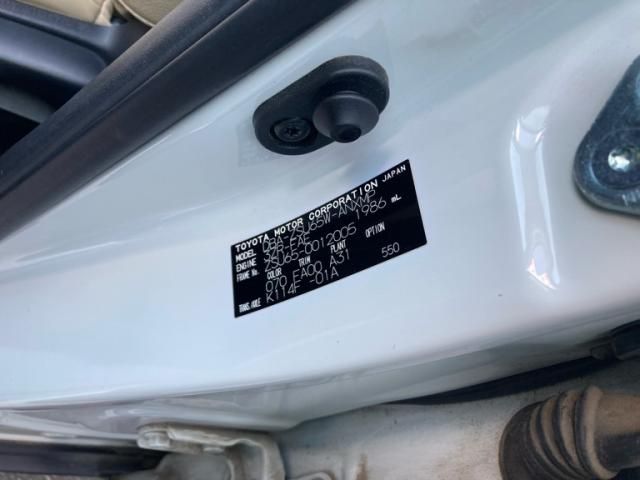 TOYOTA HARRIER 4WD 2015