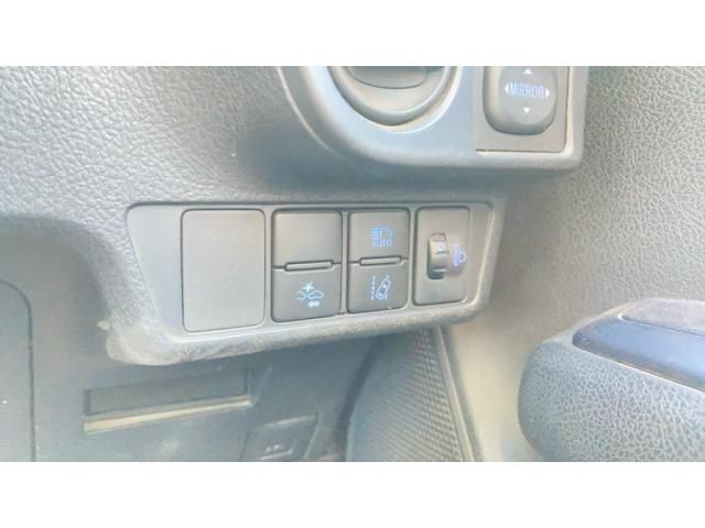 TOYOTA COROLLA FIELDER 2017