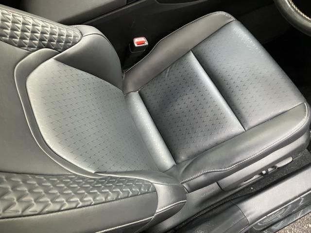 TOYOTA LEXUS UX200 2019