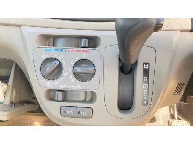 DAIHATSU MIRA e:S 2012