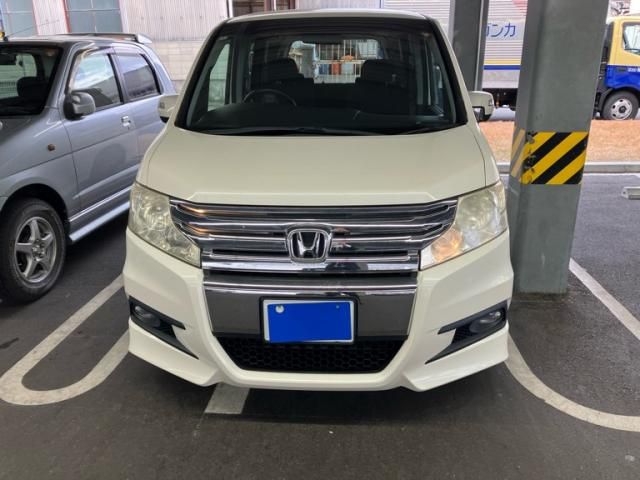 HONDA STEPWAGON SPADA 2010