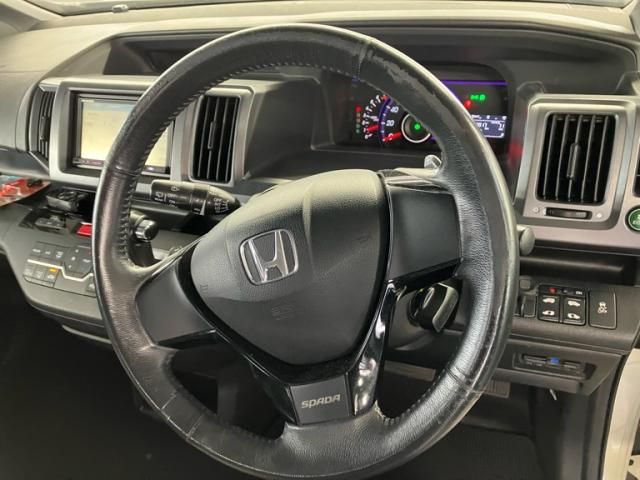 HONDA STEPWAGON SPADA 2010