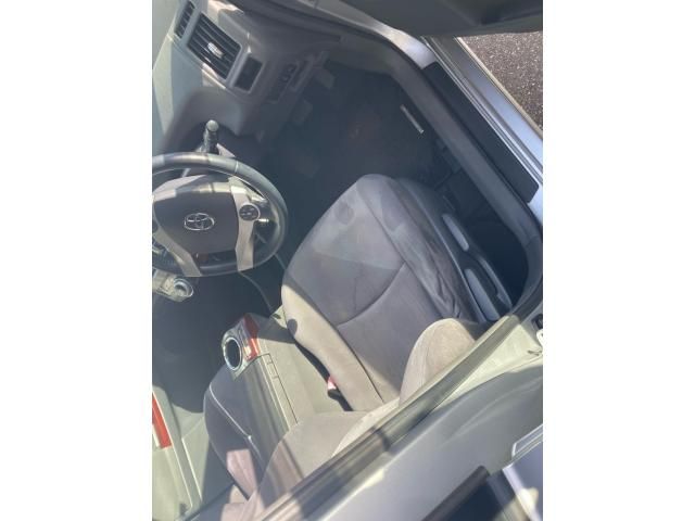 TOYOTA PRIUS Alpha 2013