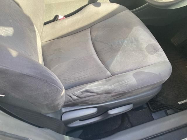 TOYOTA PRIUS Alpha 2013