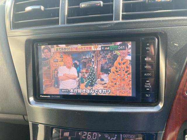 TOYOTA PRIUS Alpha 2013