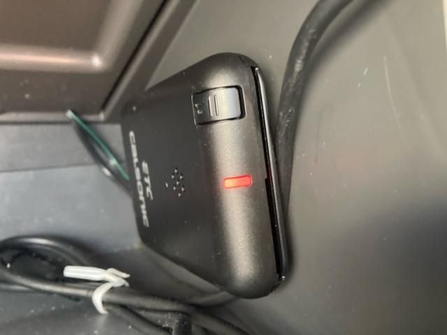 TOYOTA PRIUS Alpha 2013