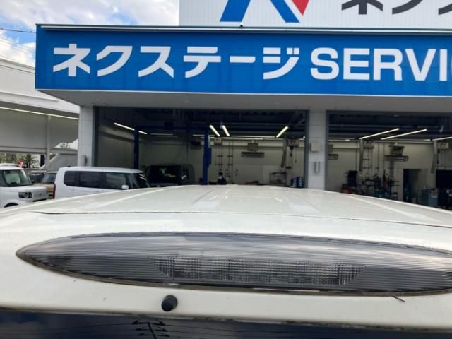 NISSAN SERENA  WG 2011