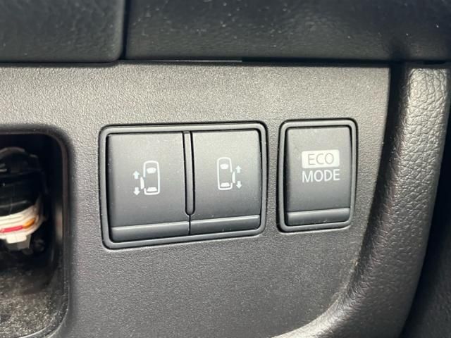 NISSAN SERENA  WG 2011