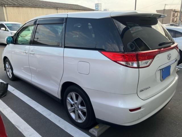 TOYOTA ESTIMA 2009