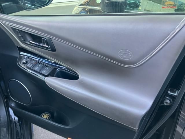 TOYOTA HARRIER 2WD 2016