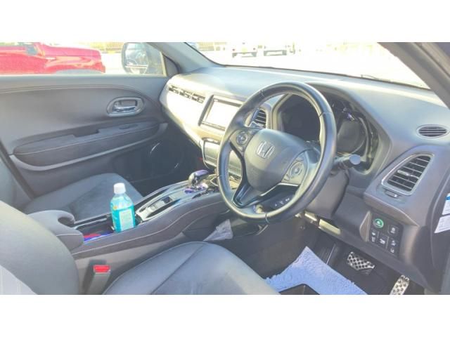 HONDA VEZEL HYBRID 2016