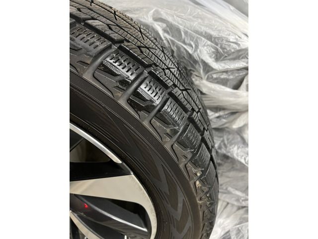 TOYOTA HARRIER 4WD 2017