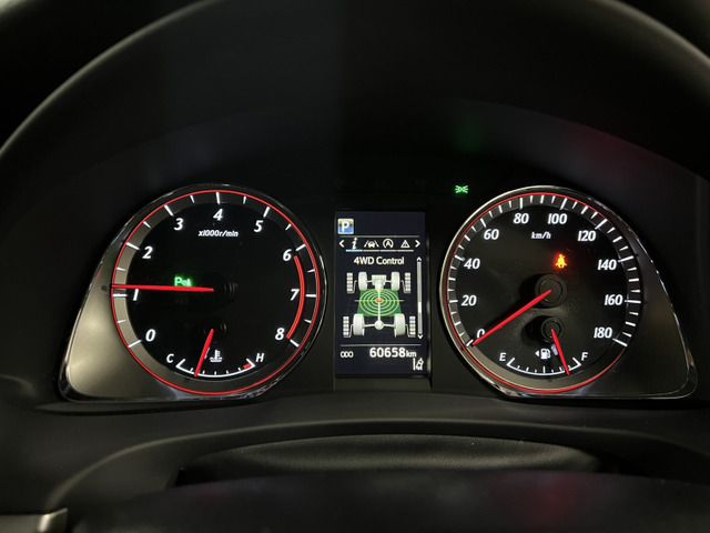 TOYOTA HARRIER 4WD 2017