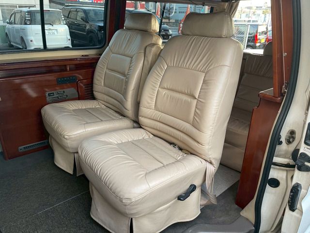 TOYOTA GRAND HIACE 2001