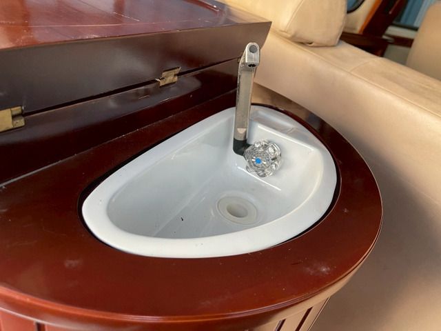 TOYOTA GRAND HIACE 2001