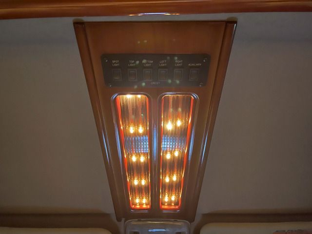 TOYOTA GRAND HIACE 2001