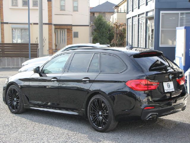 BMW BMW 5series TOURING 2019