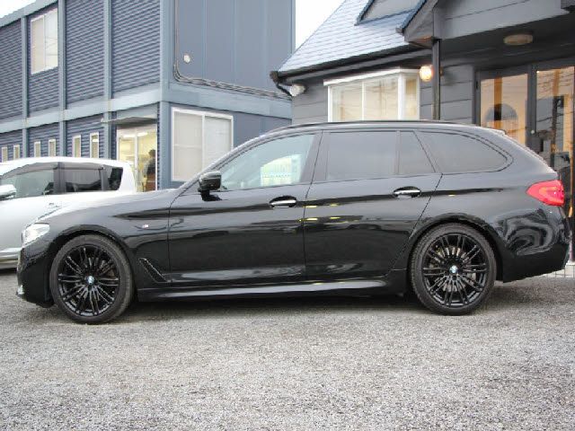 BMW BMW 5series TOURING 2019
