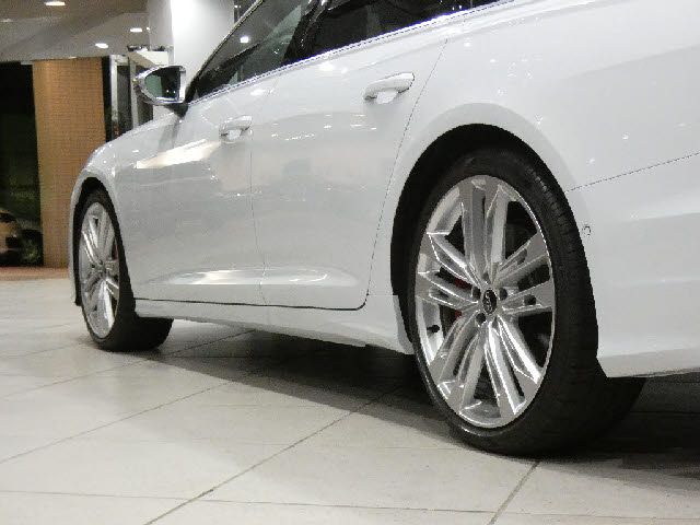 AUDI AUDI S6 AVANT 2022