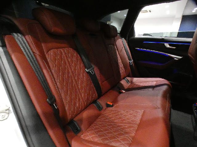 AUDI AUDI S6 AVANT 2022