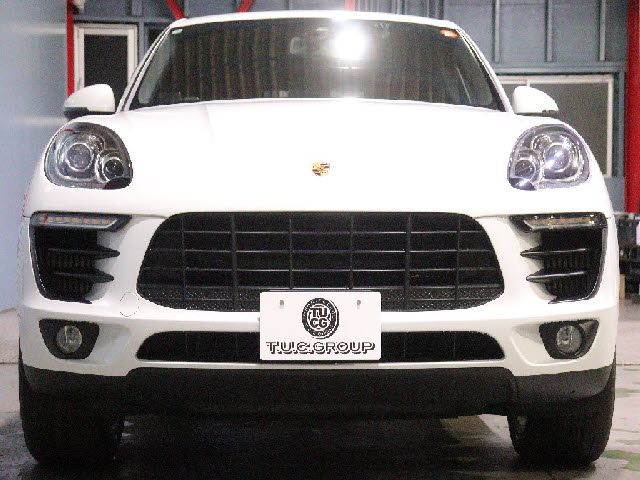 PORSCHE PORSCHE Macan 2016