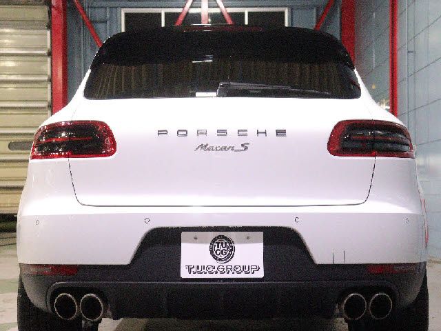 PORSCHE PORSCHE Macan 2016