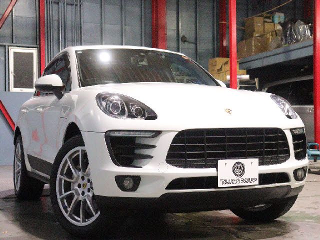 PORSCHE PORSCHE Macan 2016