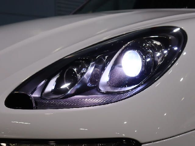 PORSCHE PORSCHE Macan 2016