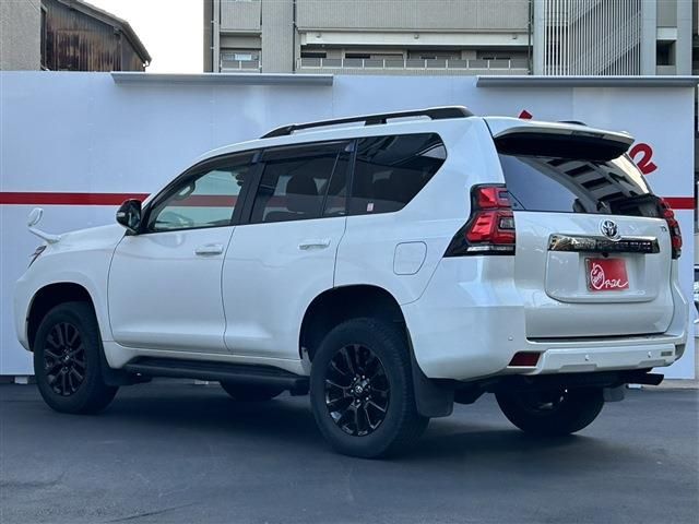 TOYOTA LANDCRUISER PRADO 2021