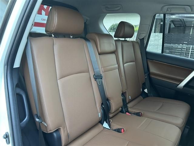 TOYOTA LANDCRUISER PRADO 2021