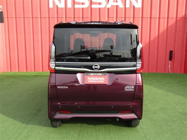 NISSAN ROOX 2025