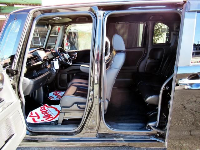 HONDA N BOX CUSTOM 2018