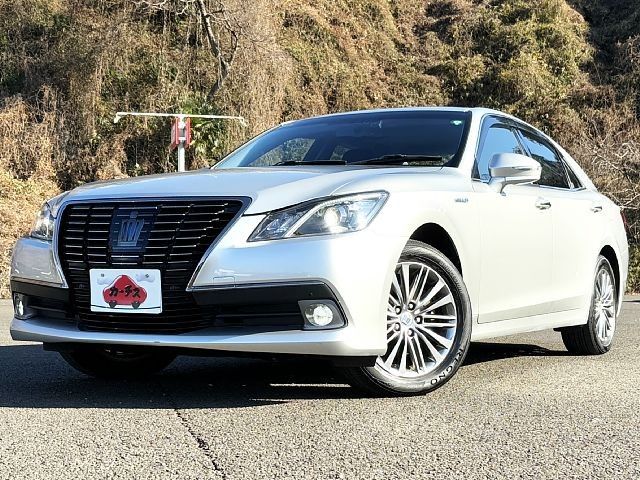 TOYOTA CROWN sedan hybrid 4WD 2015