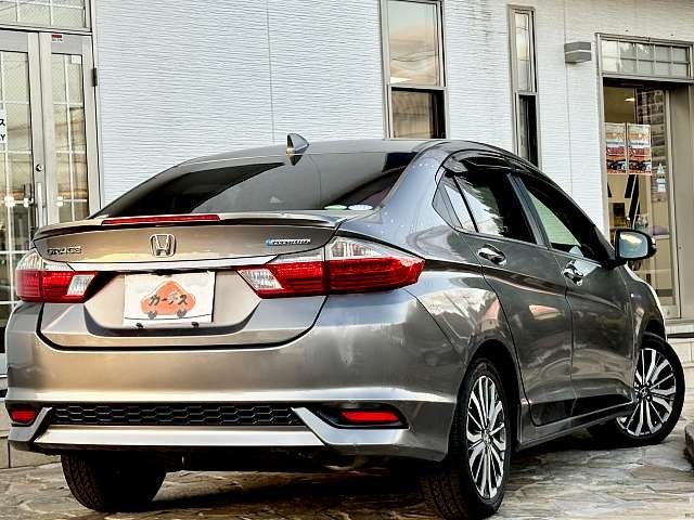 HONDA GRACE HYBRID 2019