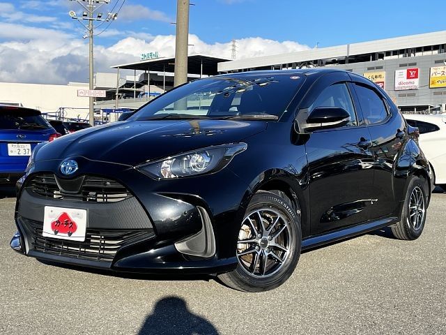 TOYOTA YARIS HYBRID 2021