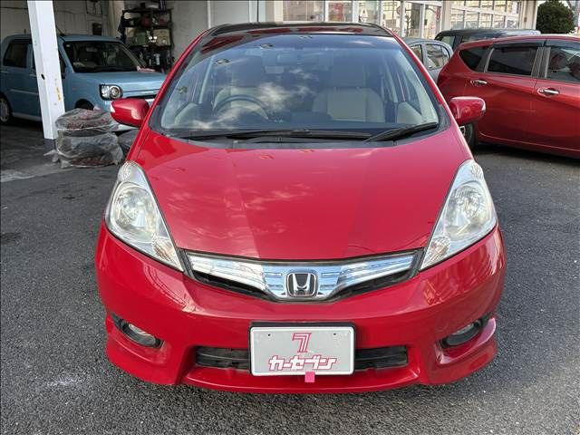 HONDA FIT SHUTTLE HYBRID 2011