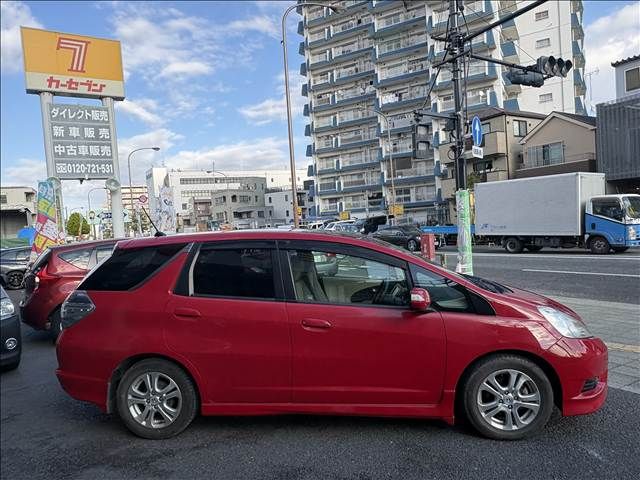 HONDA FIT SHUTTLE HYBRID 2011