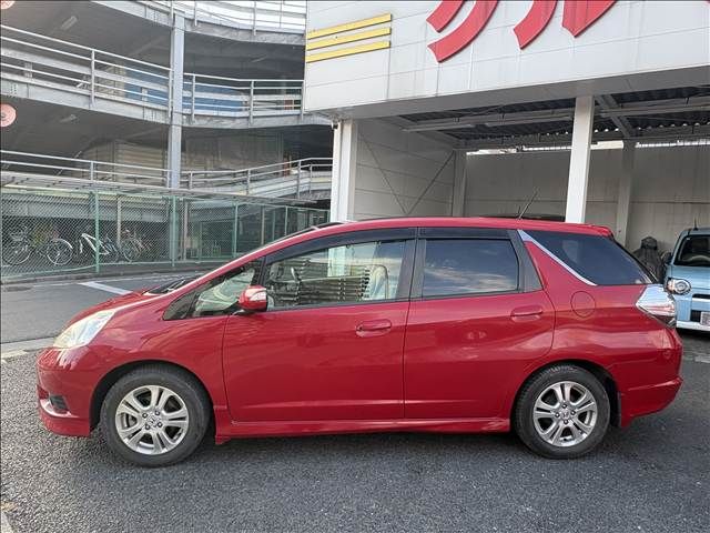 HONDA FIT SHUTTLE HYBRID 2011