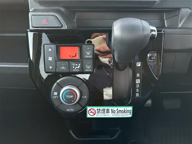 TOYOTA PIXIS MEGA 2020