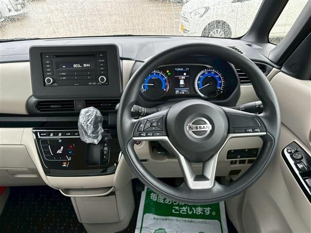 NISSAN ROOX 2023