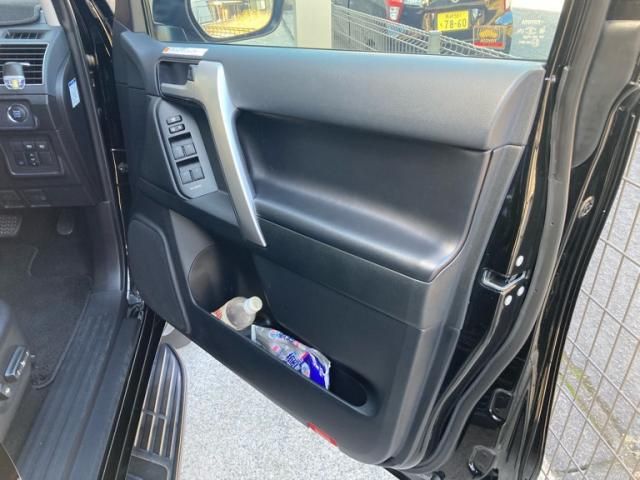 TOYOTA LANDCRUISER PRADO 2021