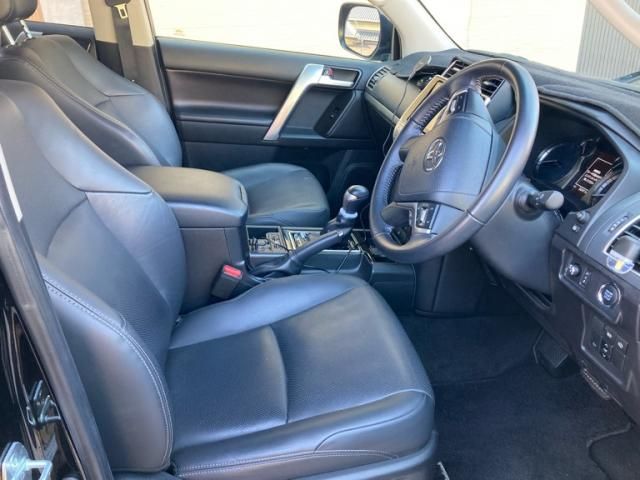 TOYOTA LANDCRUISER PRADO 2021