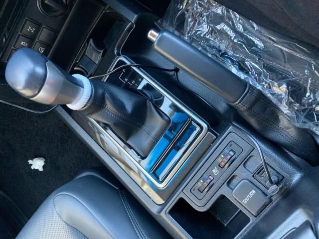 TOYOTA LANDCRUISER PRADO 2021