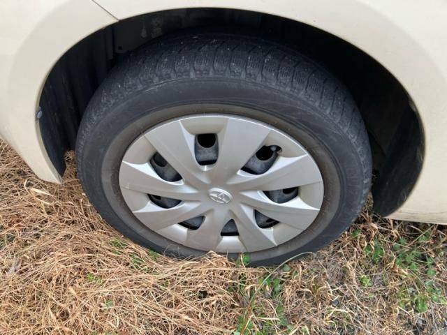 TOYOTA PORTE 4WD 2012