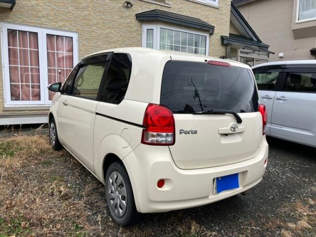 TOYOTA PORTE 4WD 2012