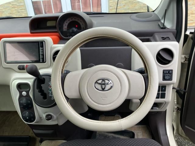 TOYOTA PORTE 4WD 2012