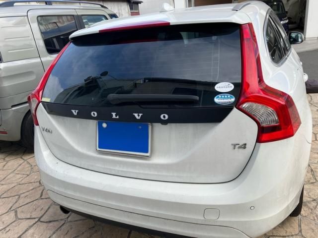 VOLVO VOLVO V60 2014