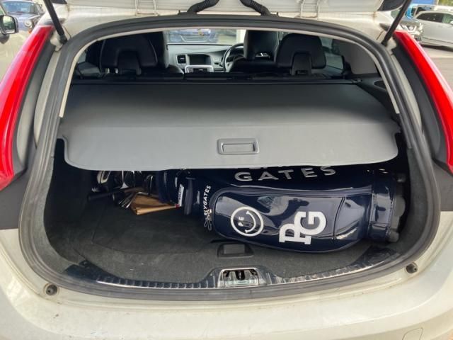 VOLVO VOLVO V60 2014