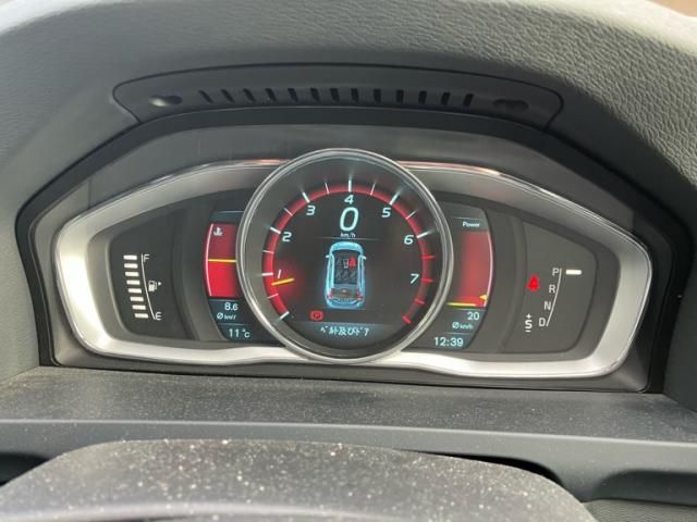 VOLVO VOLVO V60 2014